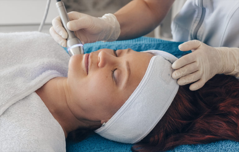 Kosmetikstudi Aarau Gesichtsbehandlung und Ultraschallbehandlung